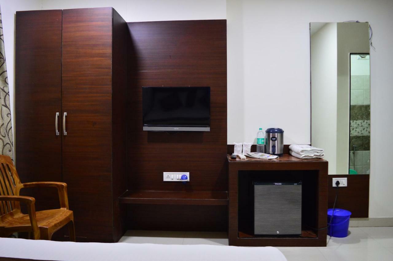 Hotel Maheshwari Avenue Ujjain Εξωτερικό φωτογραφία