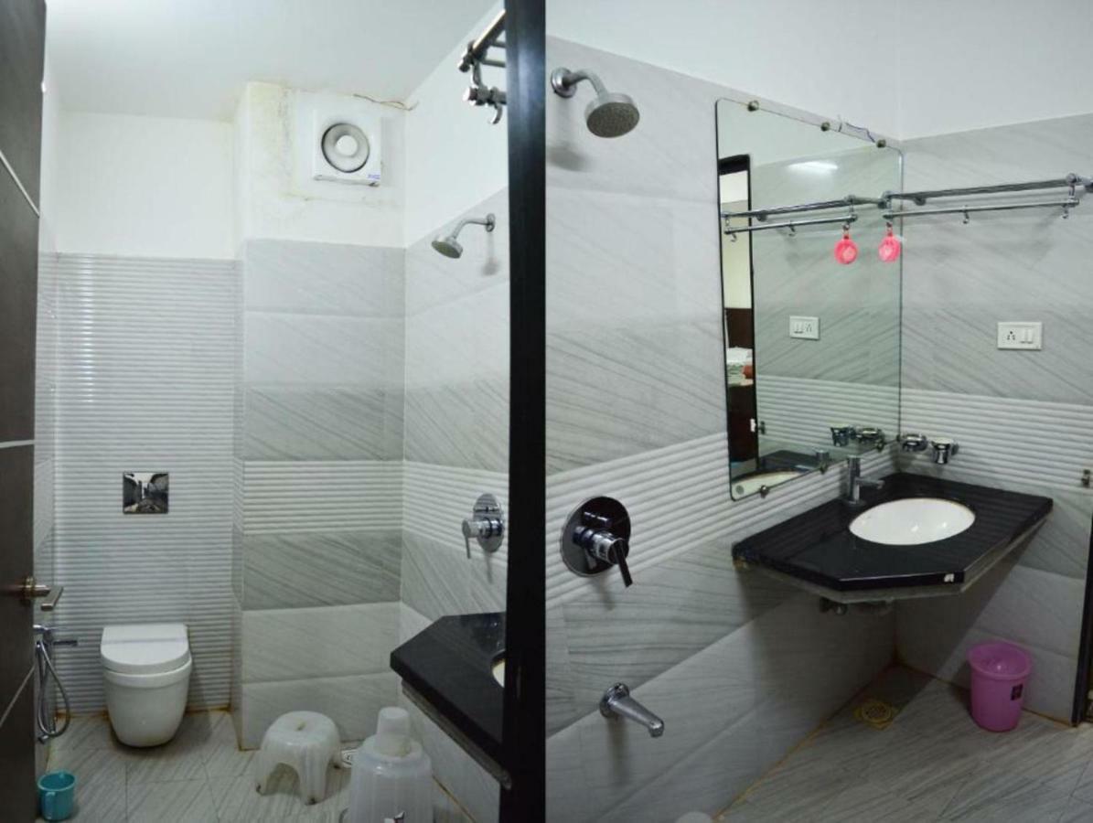 Hotel Maheshwari Avenue Ujjain Εξωτερικό φωτογραφία